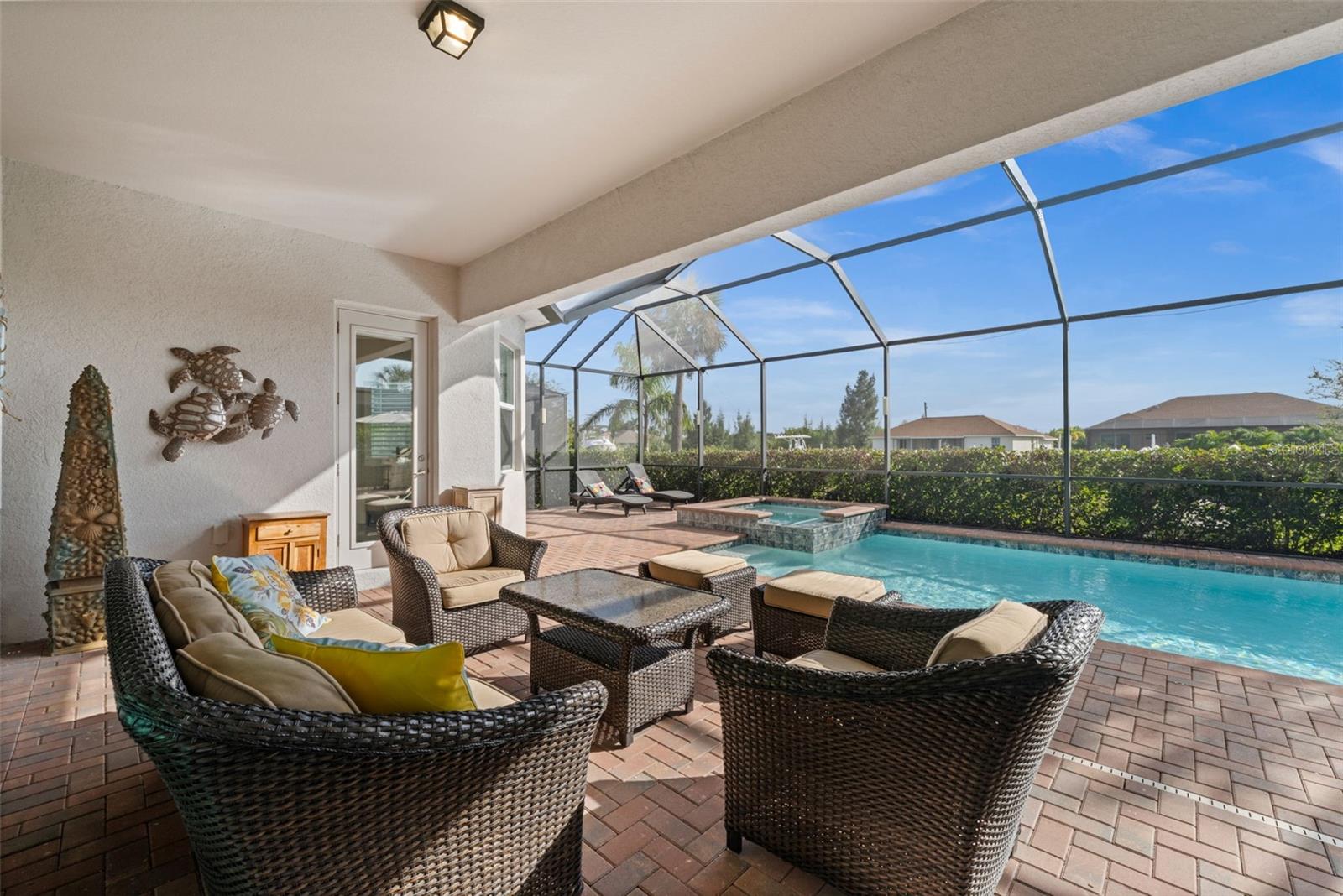 HARBOR WEST - Residential