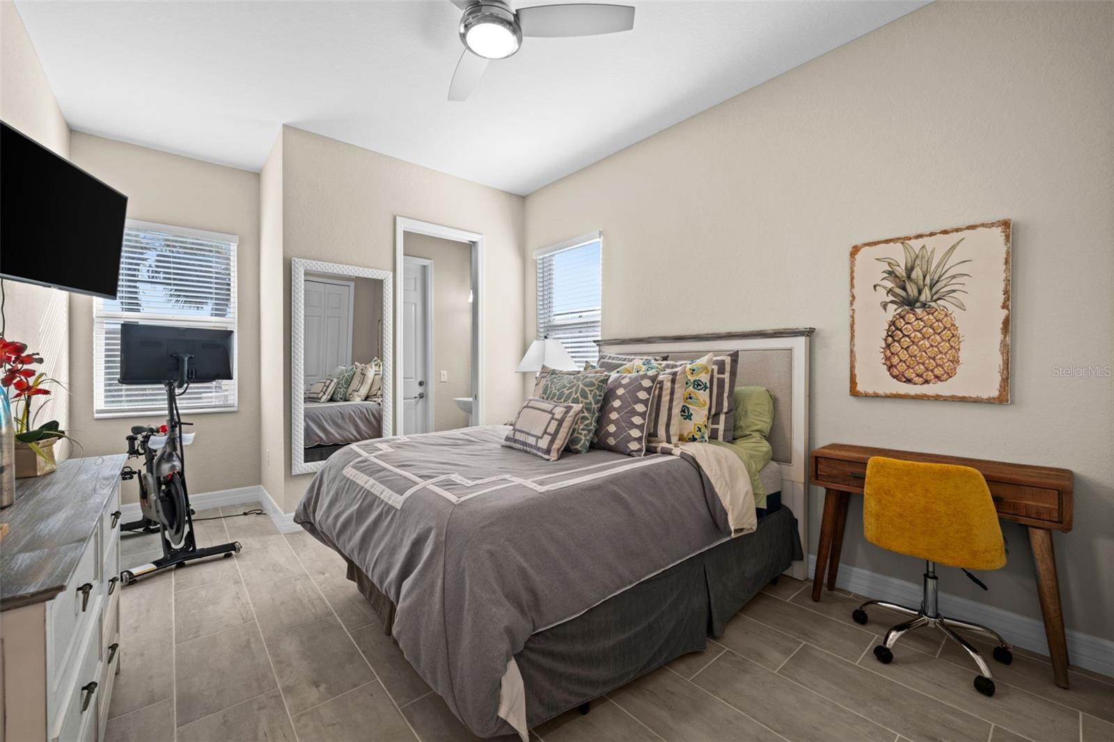 HARBOR WEST - Residential