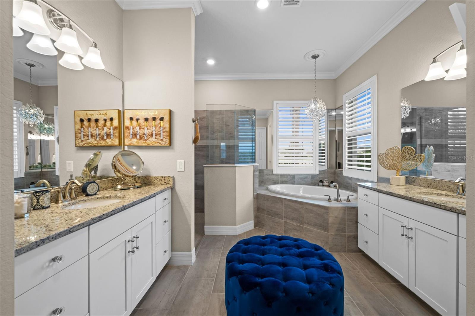 HARBOR WEST - Residential