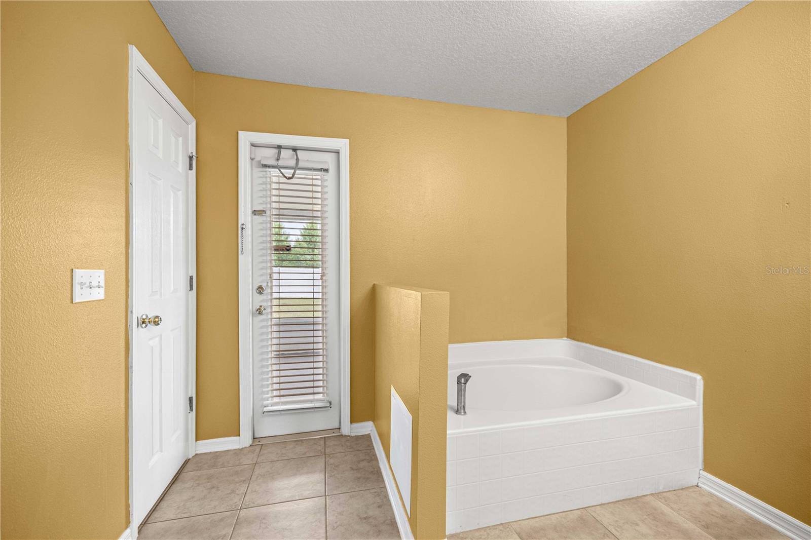 MARION OAKS UN 01 - Residential