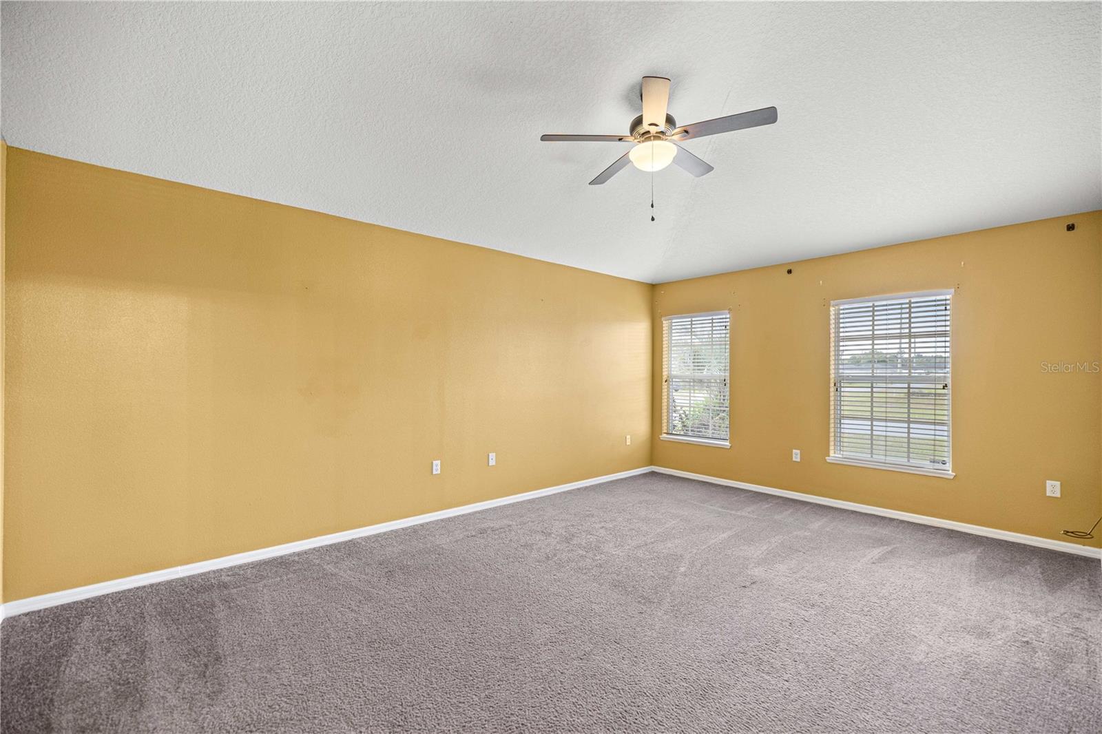 MARION OAKS UN 01 - Residential