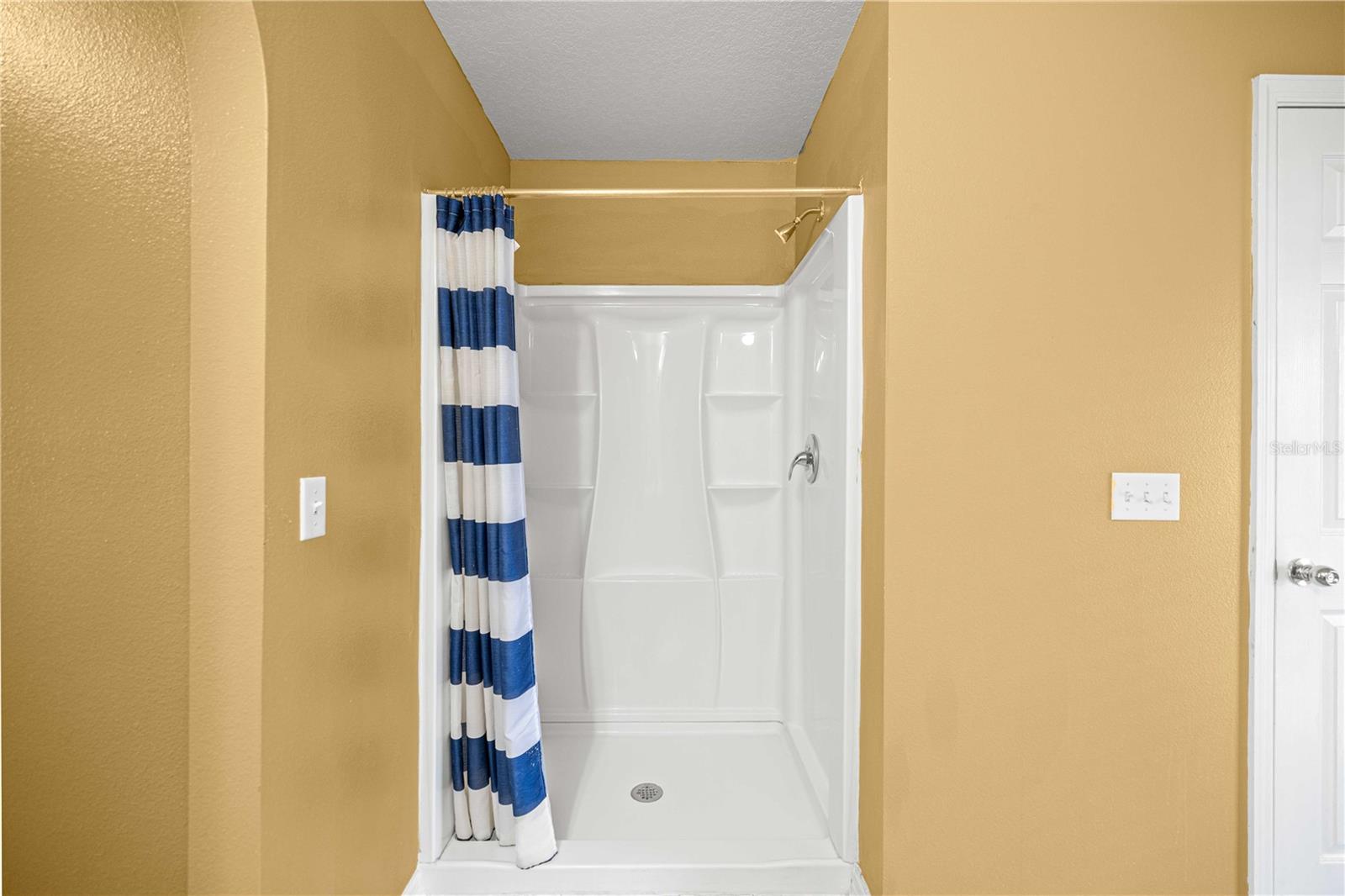 MARION OAKS UN 01 - Residential