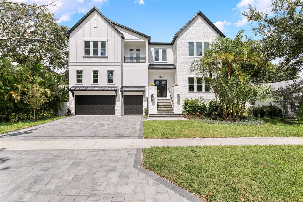 Photo of 4823 W San Jose Street, Tampa, FL 33629 (MLS # TB8435828)