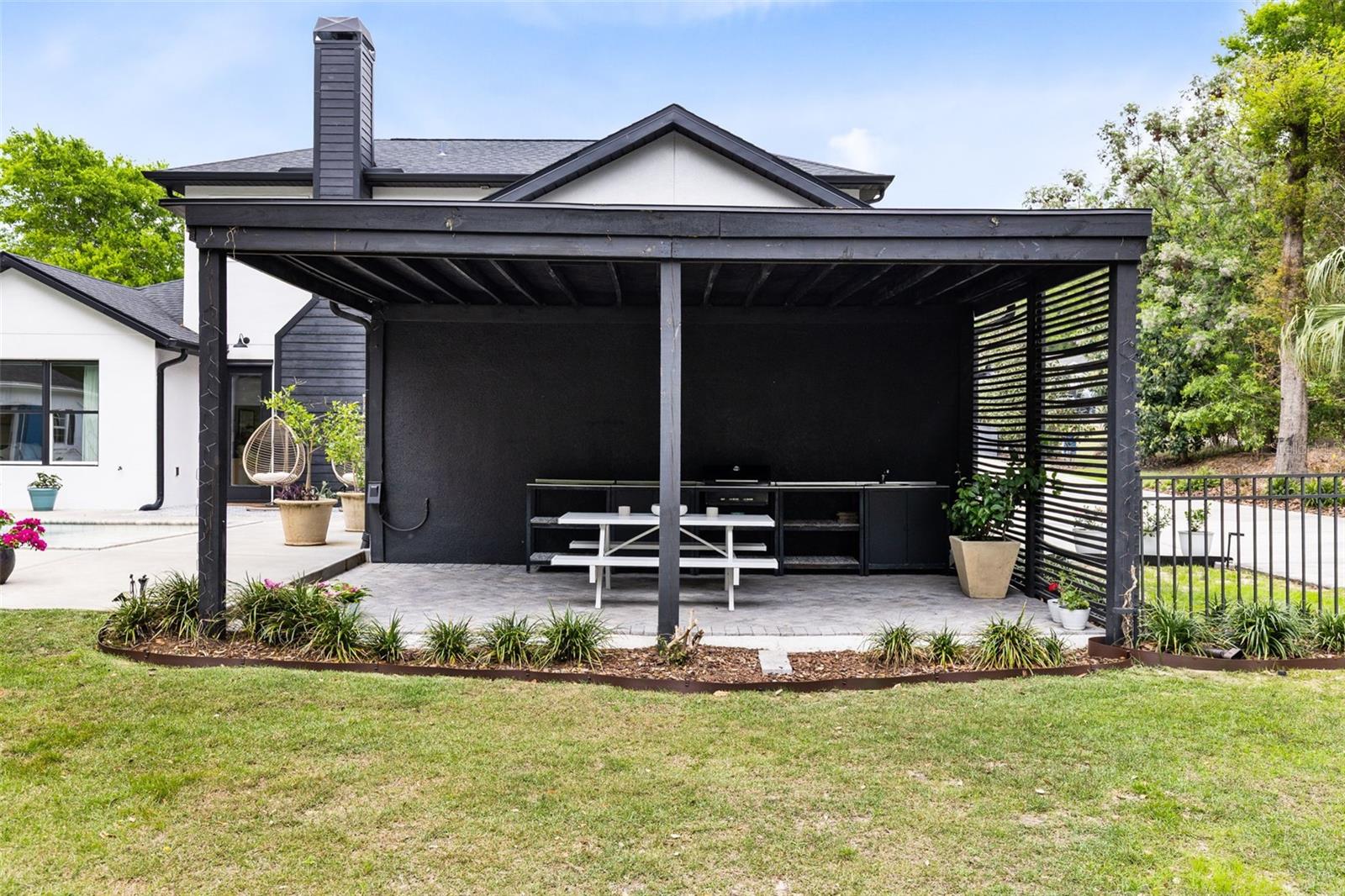 HARBAR OAKS - Residential