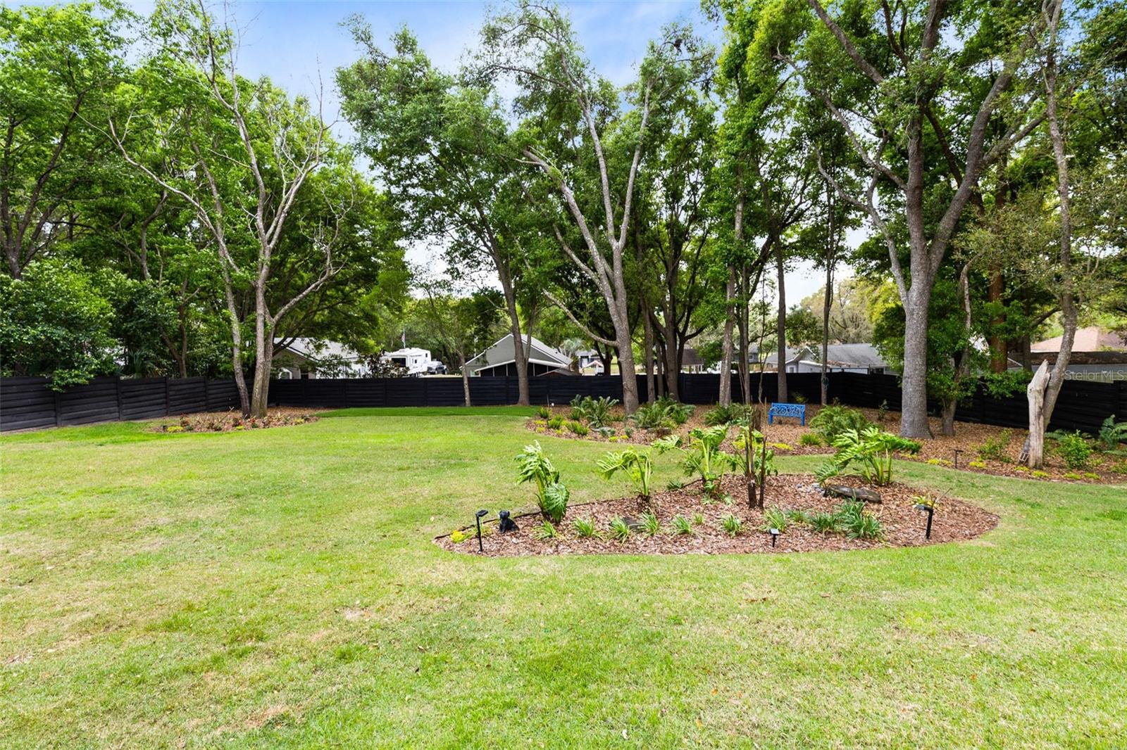 HARBAR OAKS - Residential