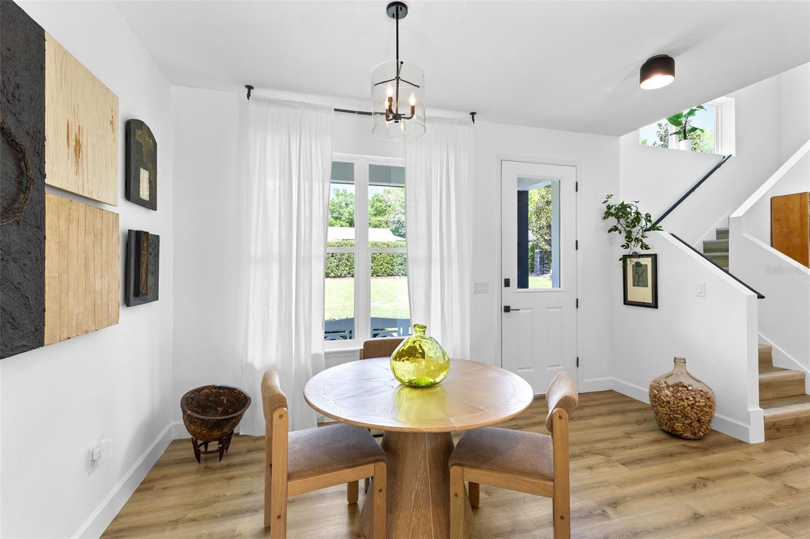 HARBAR OAKS - Residential