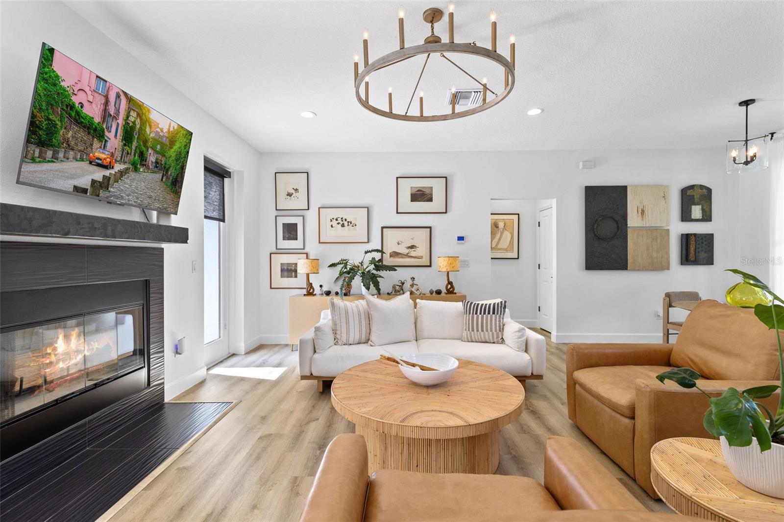 HARBAR OAKS - Residential