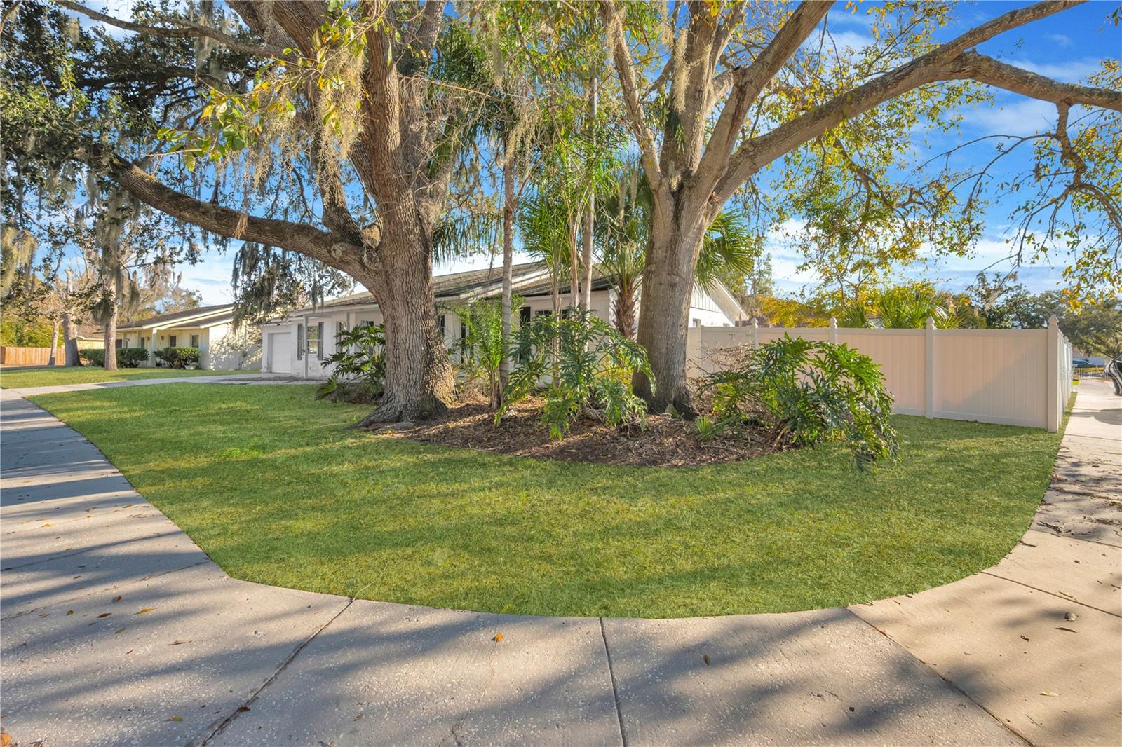 FOUR WINDS ESTATES UNIT 3 - Residential