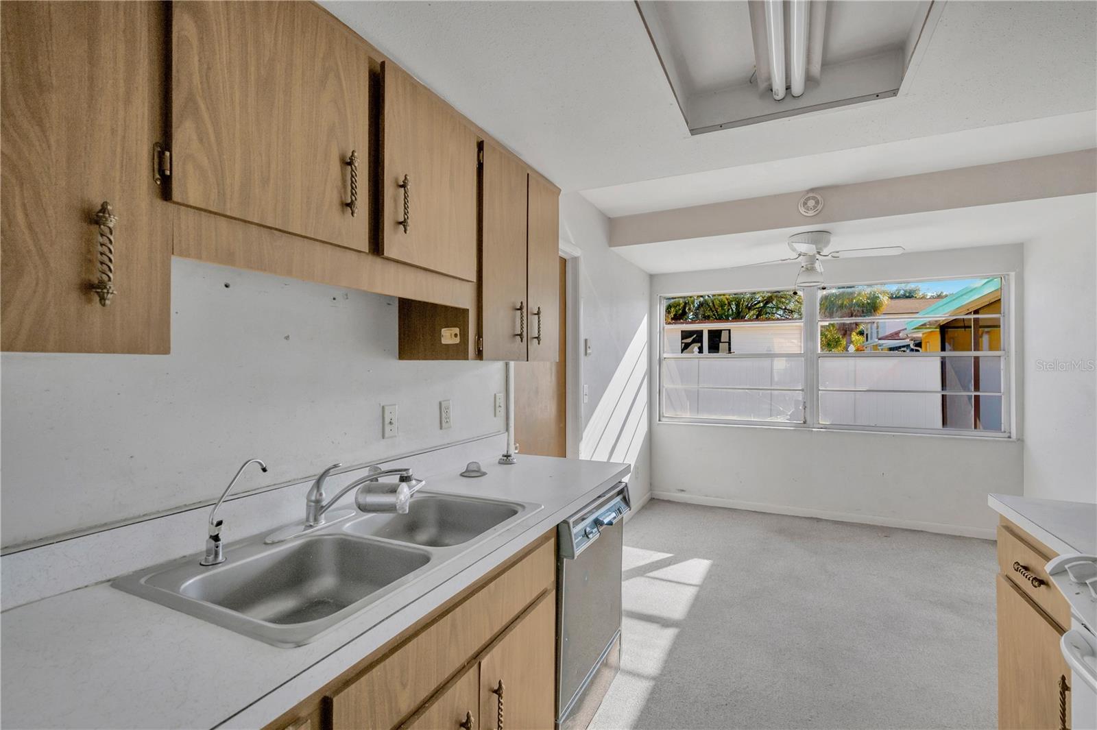 FOUR WINDS ESTATES UNIT 3 - Residential