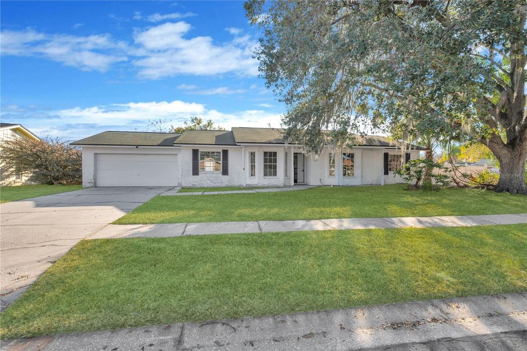 Photo of 3717 Southview Drive, Brandon, FL 33511 (MLS # TB8474444)