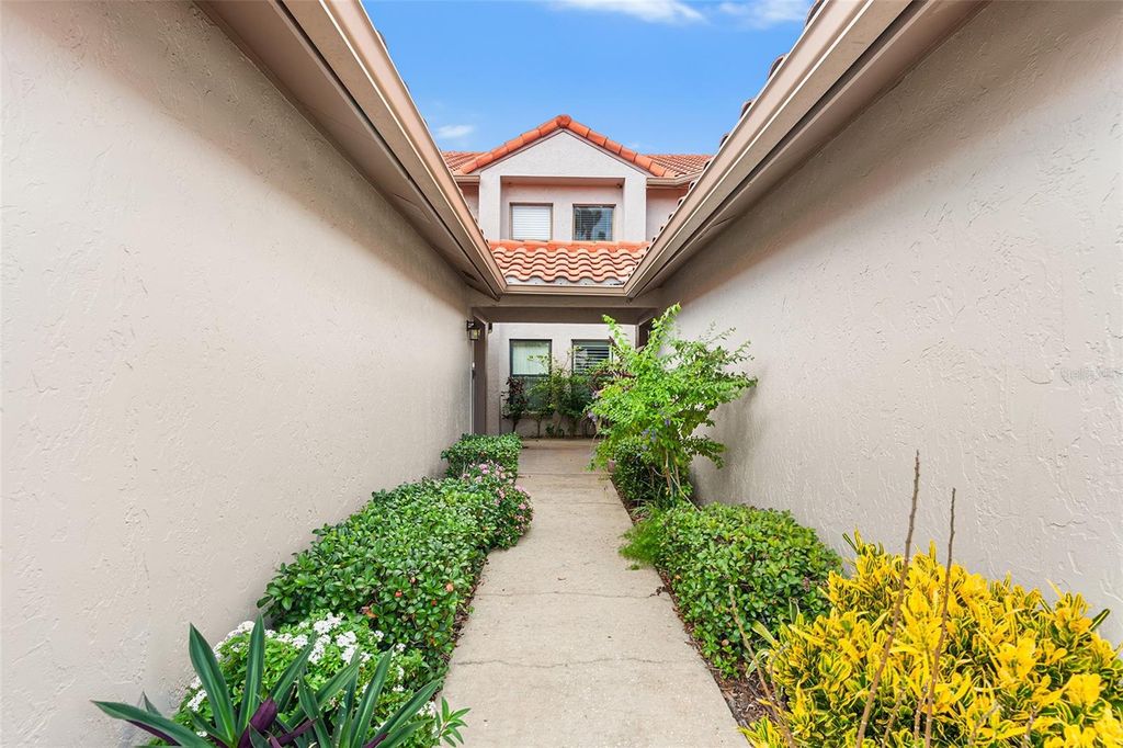 Photo of 714 Magnolia Place #714, Winter Haven, FL 33884 (MLS # P4936867)