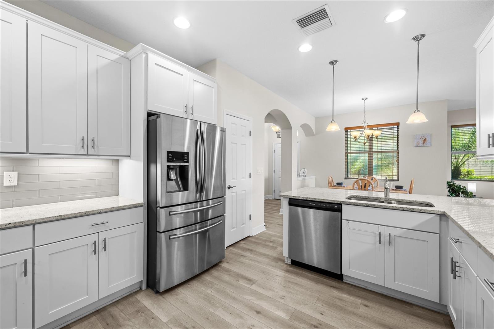 SUN CITY CENTER UNIT 274 & 2 - Residential