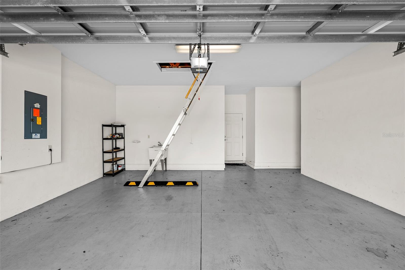 SUN CITY CENTER UNIT 274 & 2 - Residential