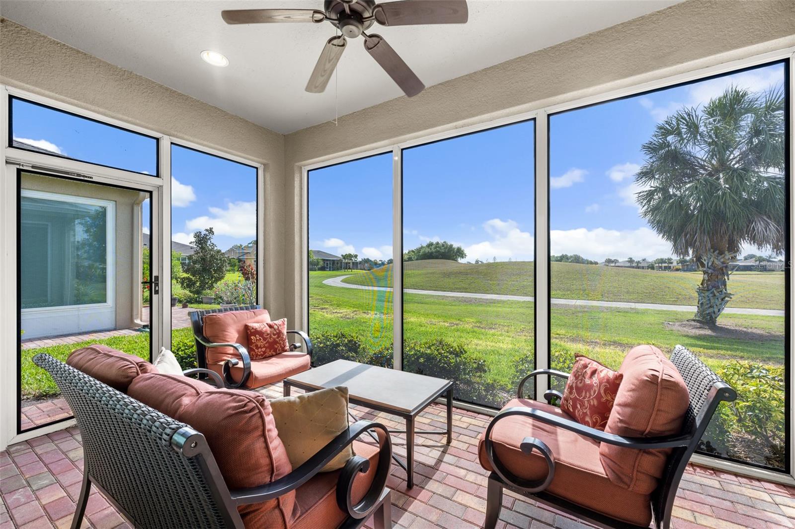 SUN CITY CENTER UNIT 274 & 2 - Residential