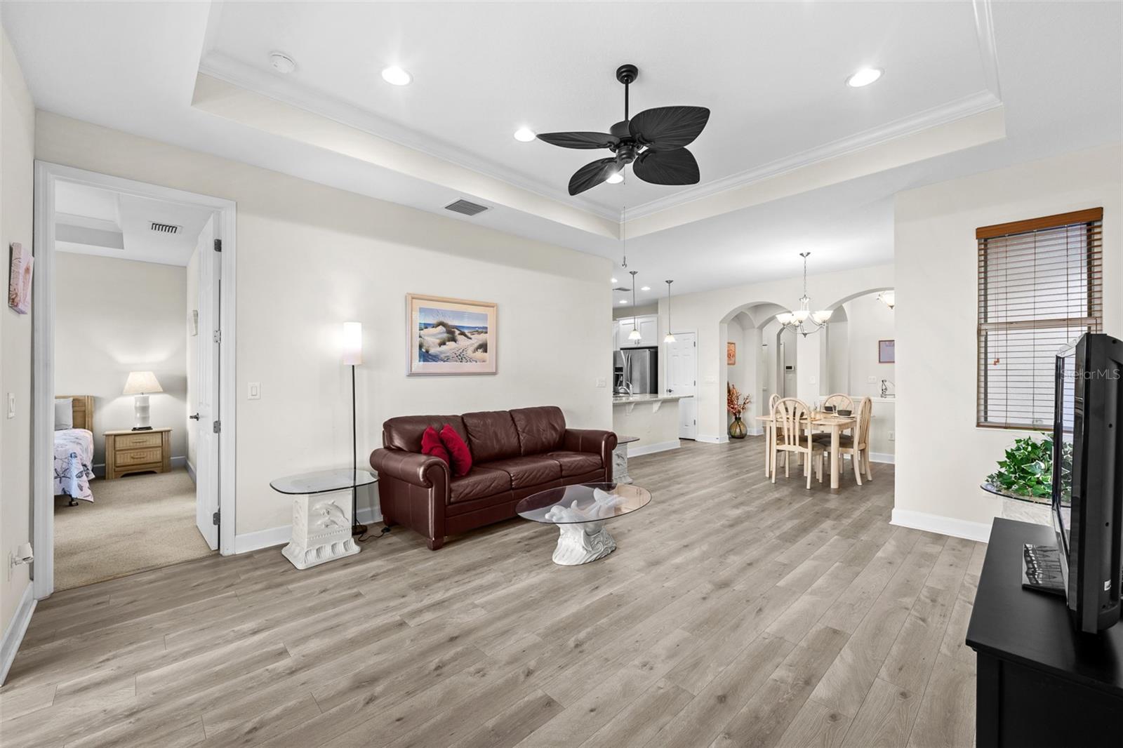 SUN CITY CENTER UNIT 274 & 2 - Residential