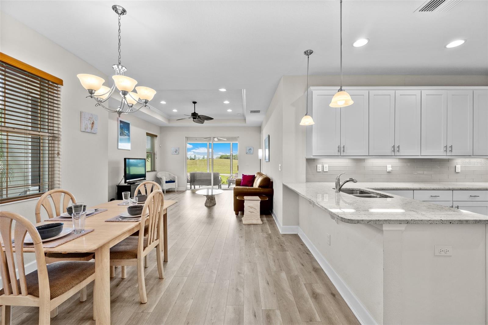 SUN CITY CENTER UNIT 274 & 2 - Residential