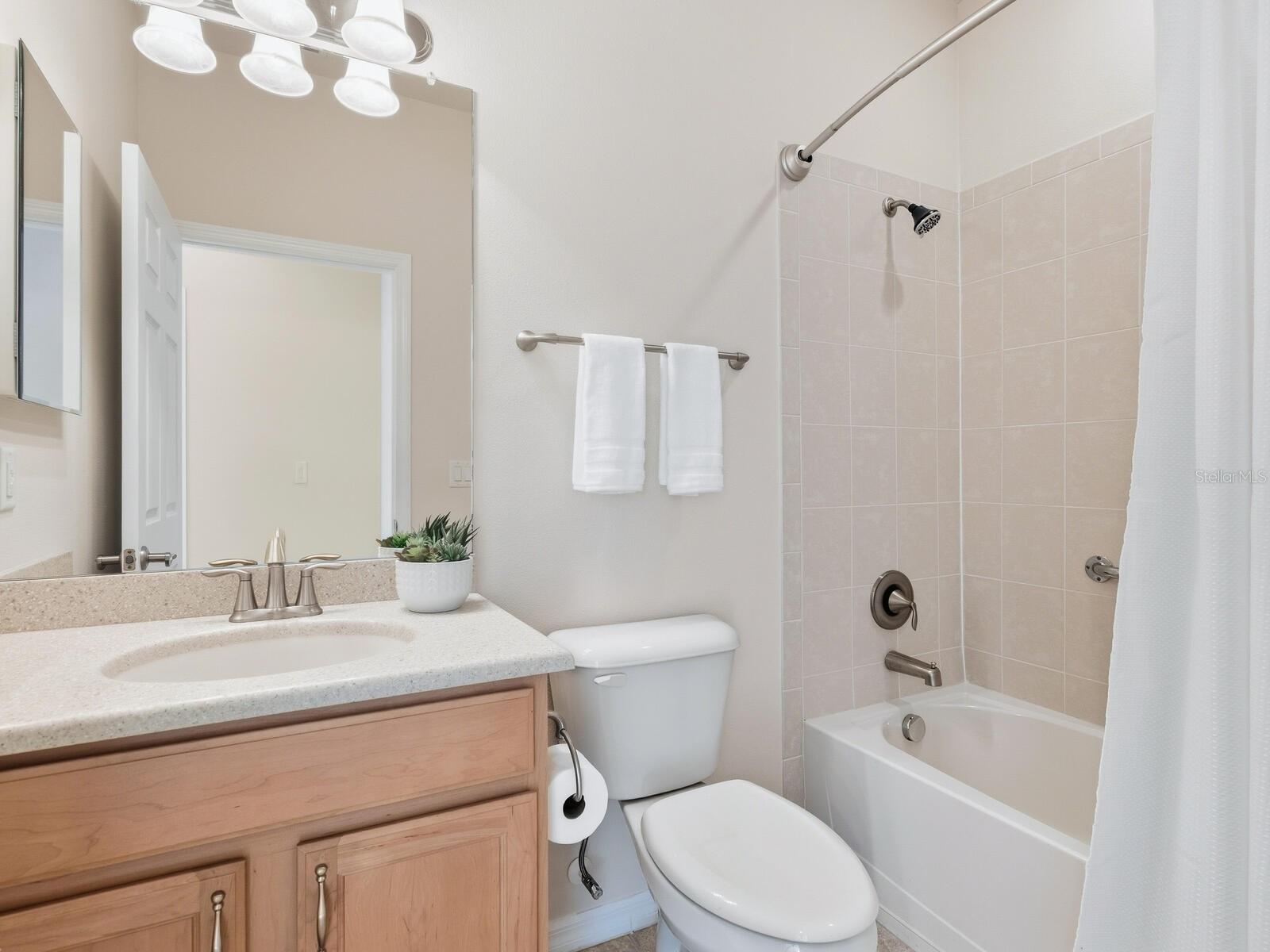 VENETIAN FALLS PH 3 - Residential