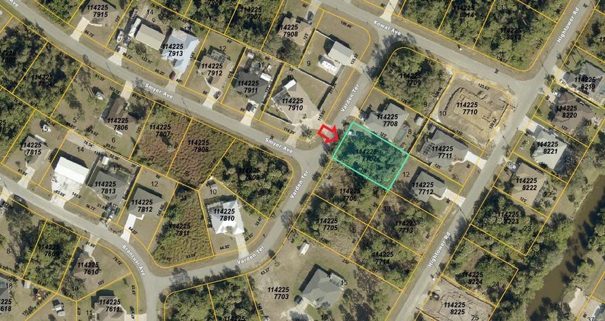 Exceptional opportunity to build your dream home in the heart of North Port—Sarasota County’s largest and fastest-growing city. This quality lot is ideally situated near top-rated schools, shopping centers, dining options, and easy access to I-75.
Located in a highly sought-after neighborhood, you're just a short drive from Florida’s most desirable Gulf Coast beaches. Whether you're planning your forever home or a smart investment, this property offers unbeatable potential in a thriving community.