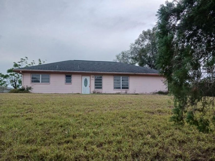 Spacious 4/2 lakeview home for rent in Avon Park. Ready for immediate move in. Pets are welcome. Close to Lake Olivia and Avon Park Lakes Farmers Market.