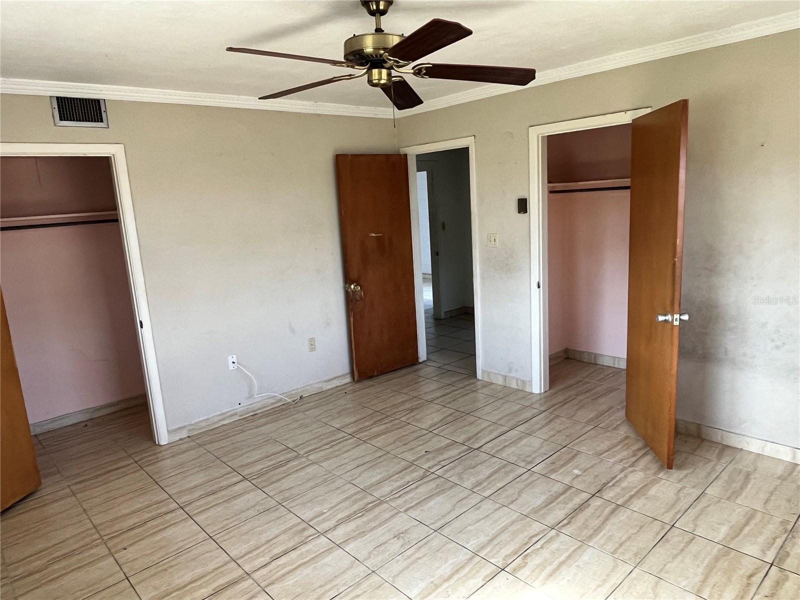 AVON PARK LAKES - Residential Lease