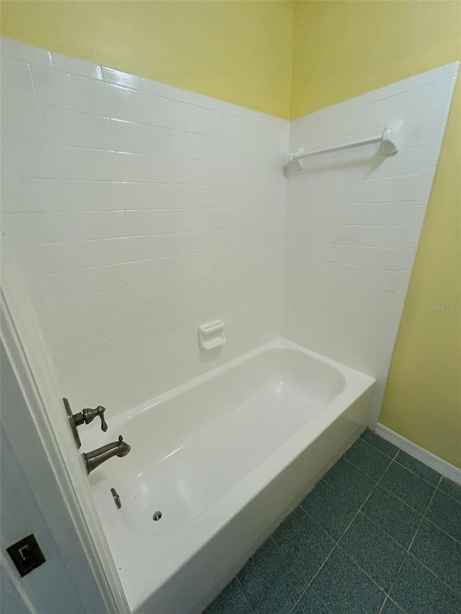 TAMPA PALMS UNIT IA A REP O - Residential
