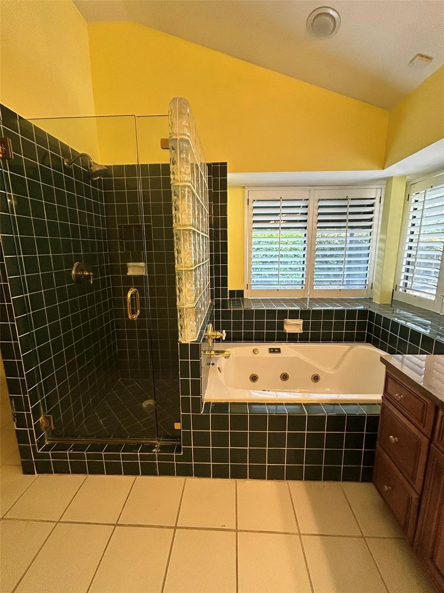 TAMPA PALMS UNIT IA A REP O - Residential