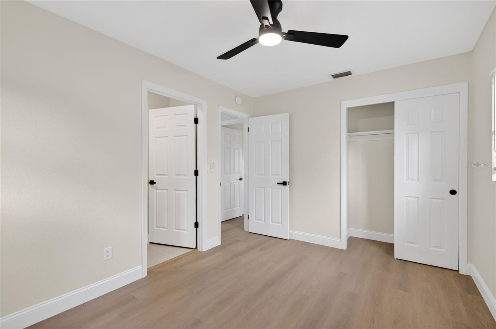 TOWNN COUNTRY PARK UN 08 - Residential