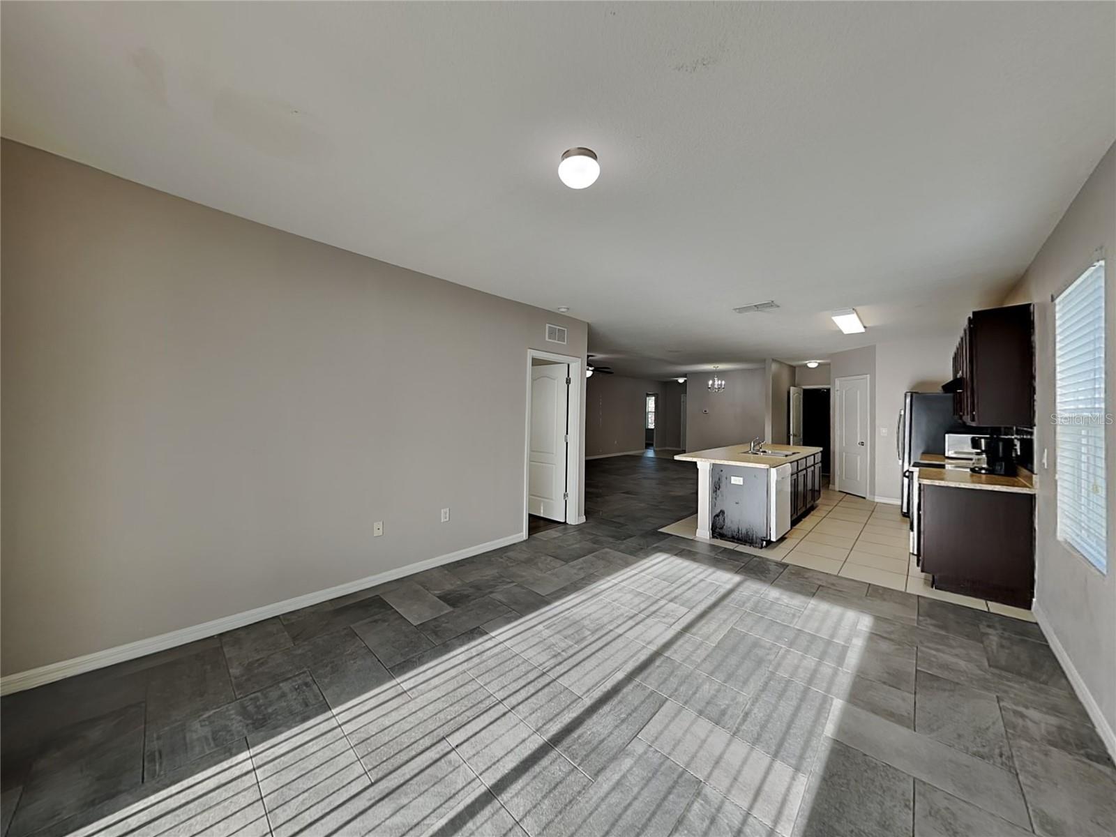 BRENTON MANOR - Residential Lease