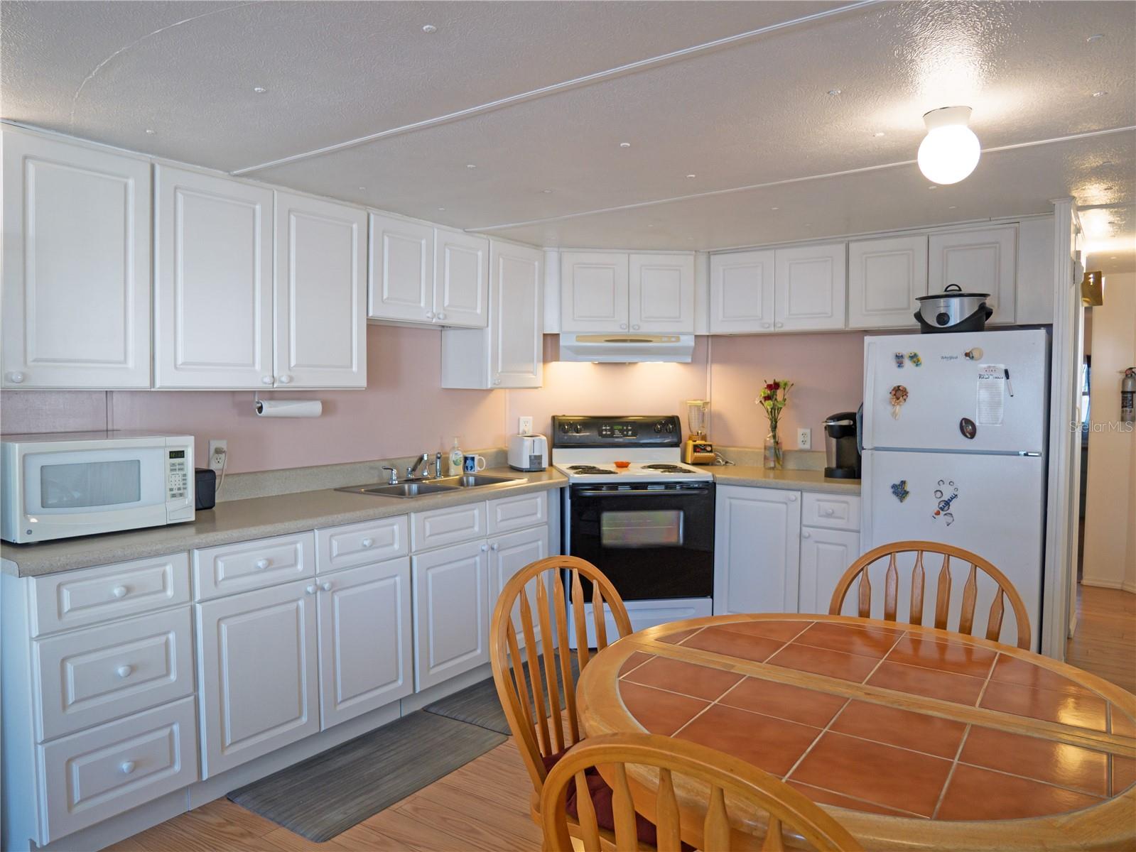 COUNTRYSIDE ESTATES MOBILE HOME PARK UNREC - Residential