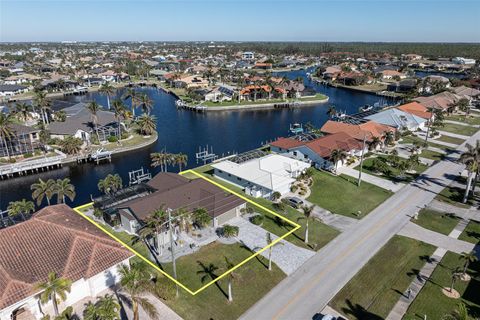 A home in PUNTA GORDA