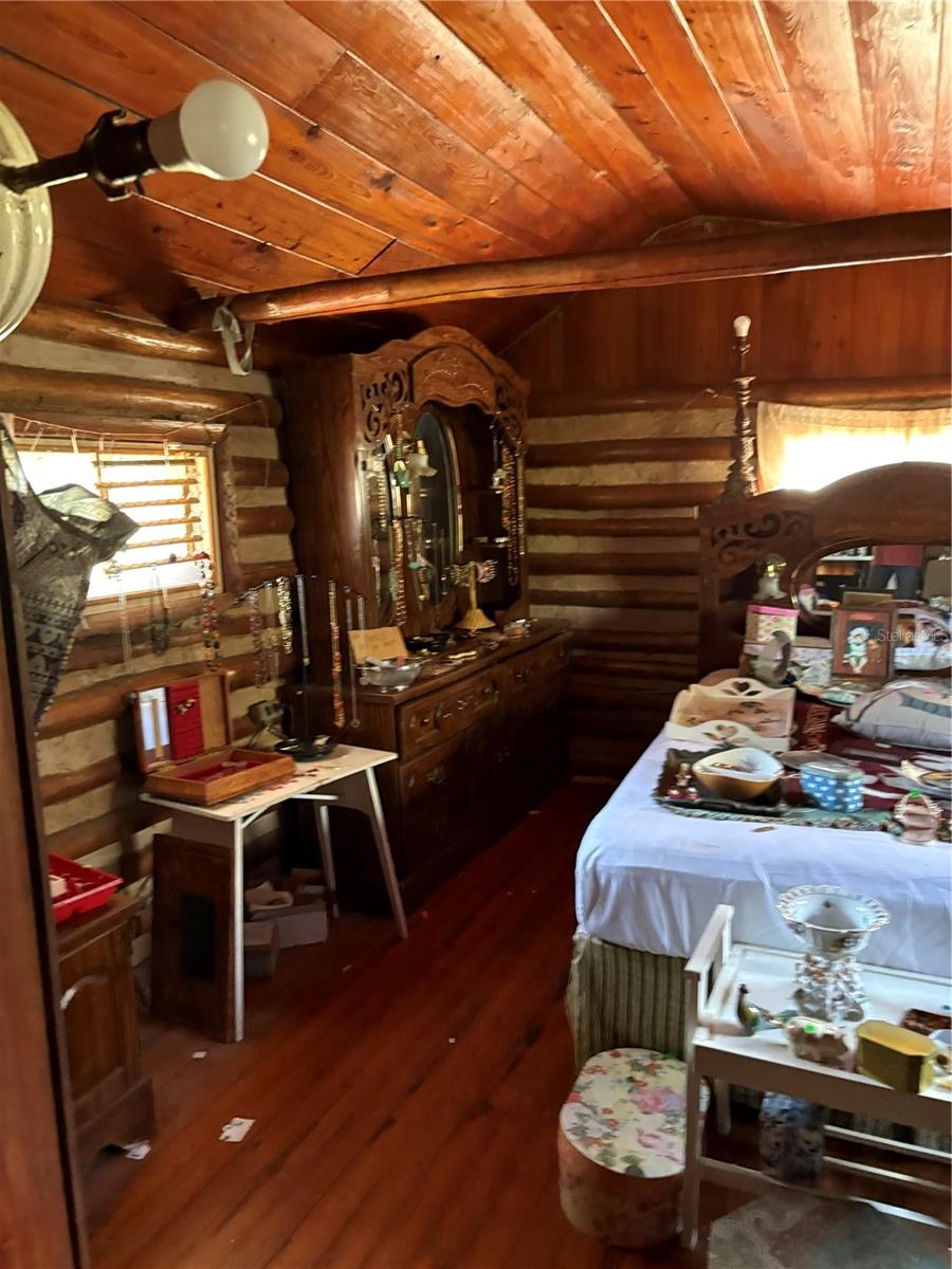 PIERSON ACREAGE - Residential