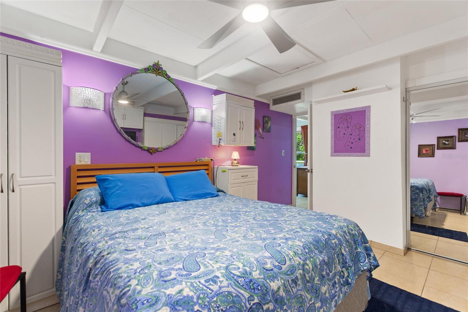 LAKESHORE CLUB - Residential