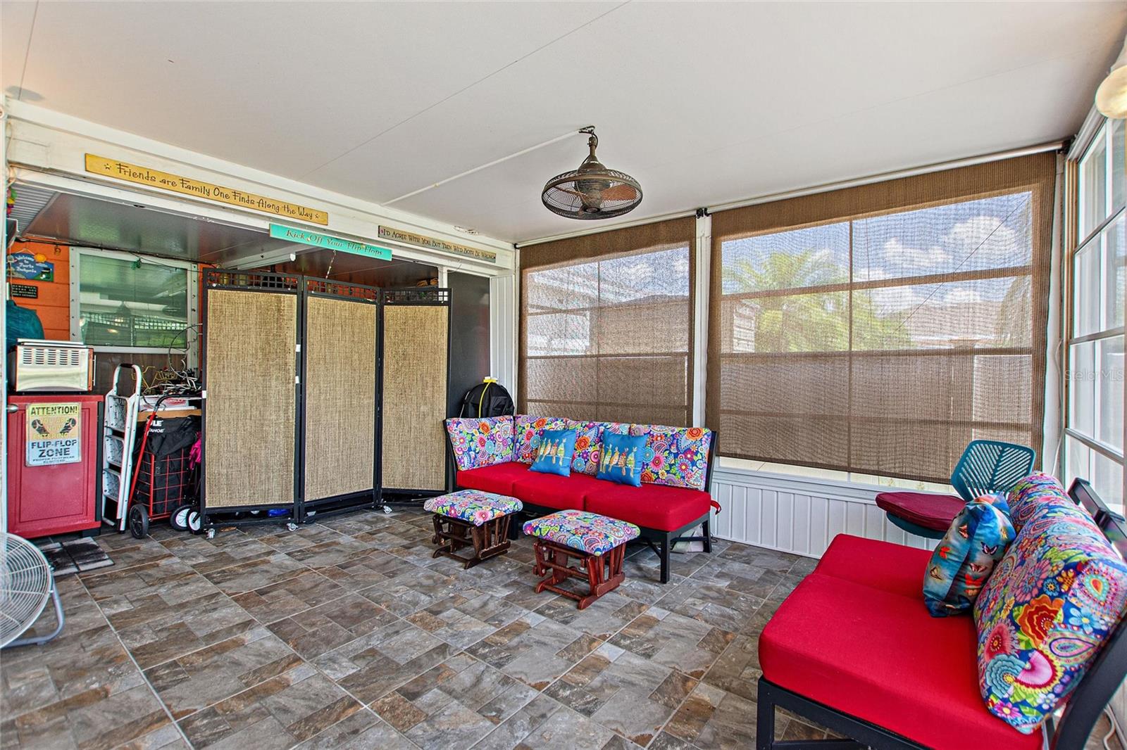 LAKESHORE CLUB - Residential