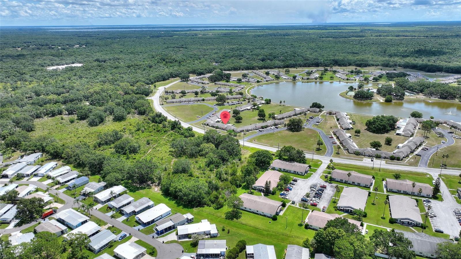 LAKESHORE CLUB - Residential