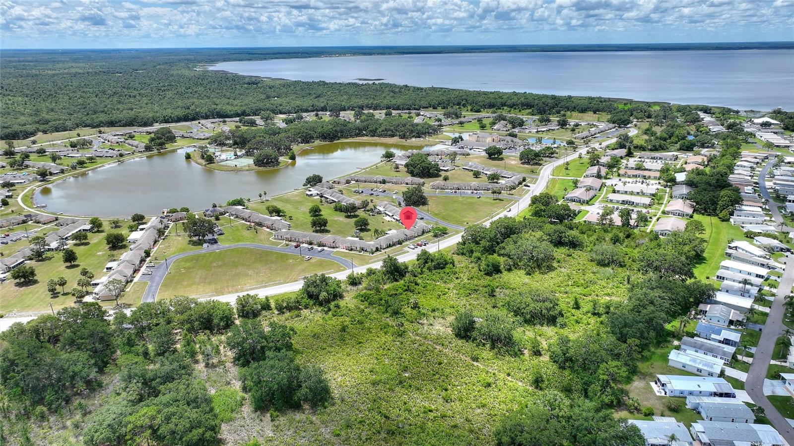 LAKESHORE CLUB - Residential