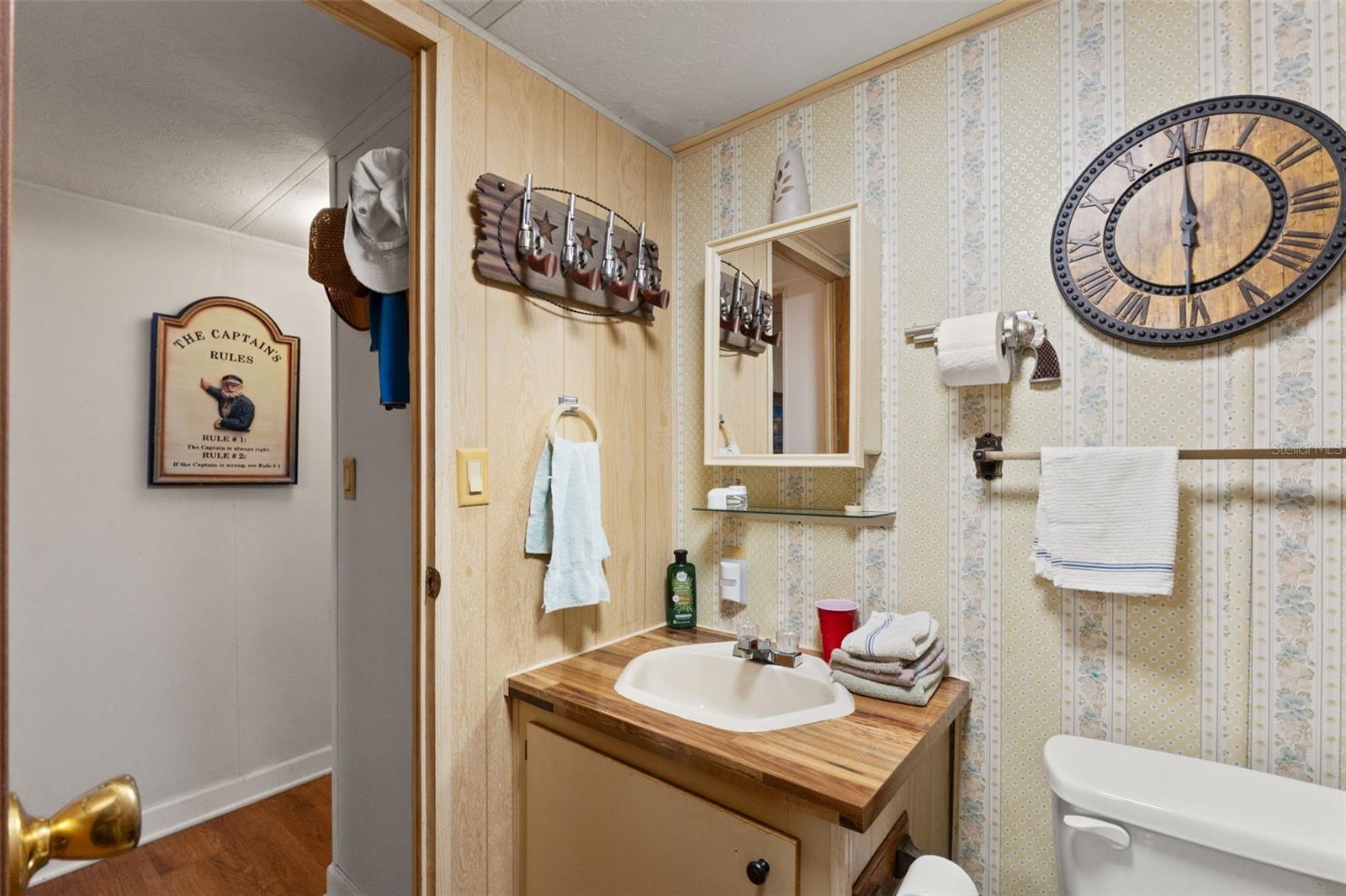 RIVER RETREATS - Residential