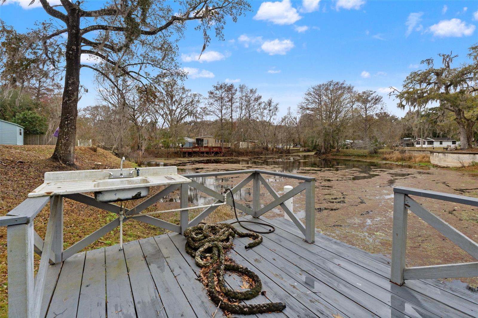 RIVER RETREATS - Residential