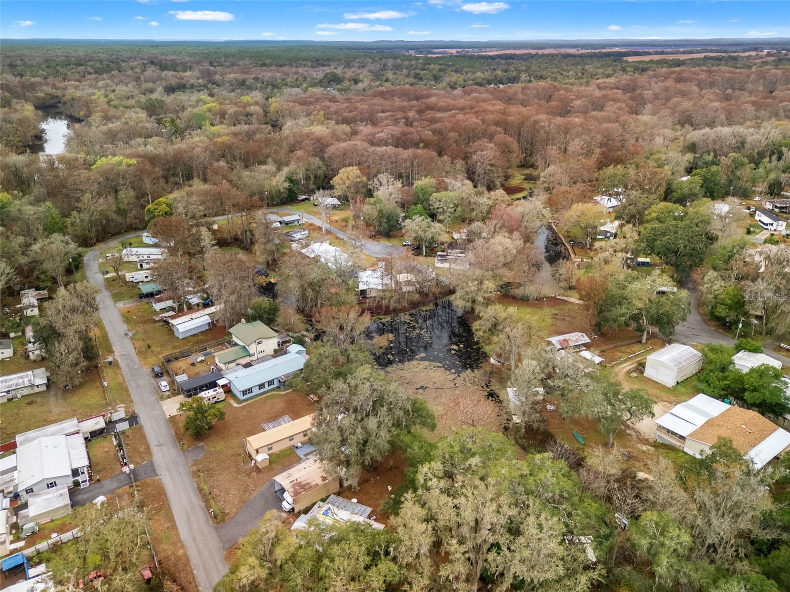 RIVER RETREATS - Residential