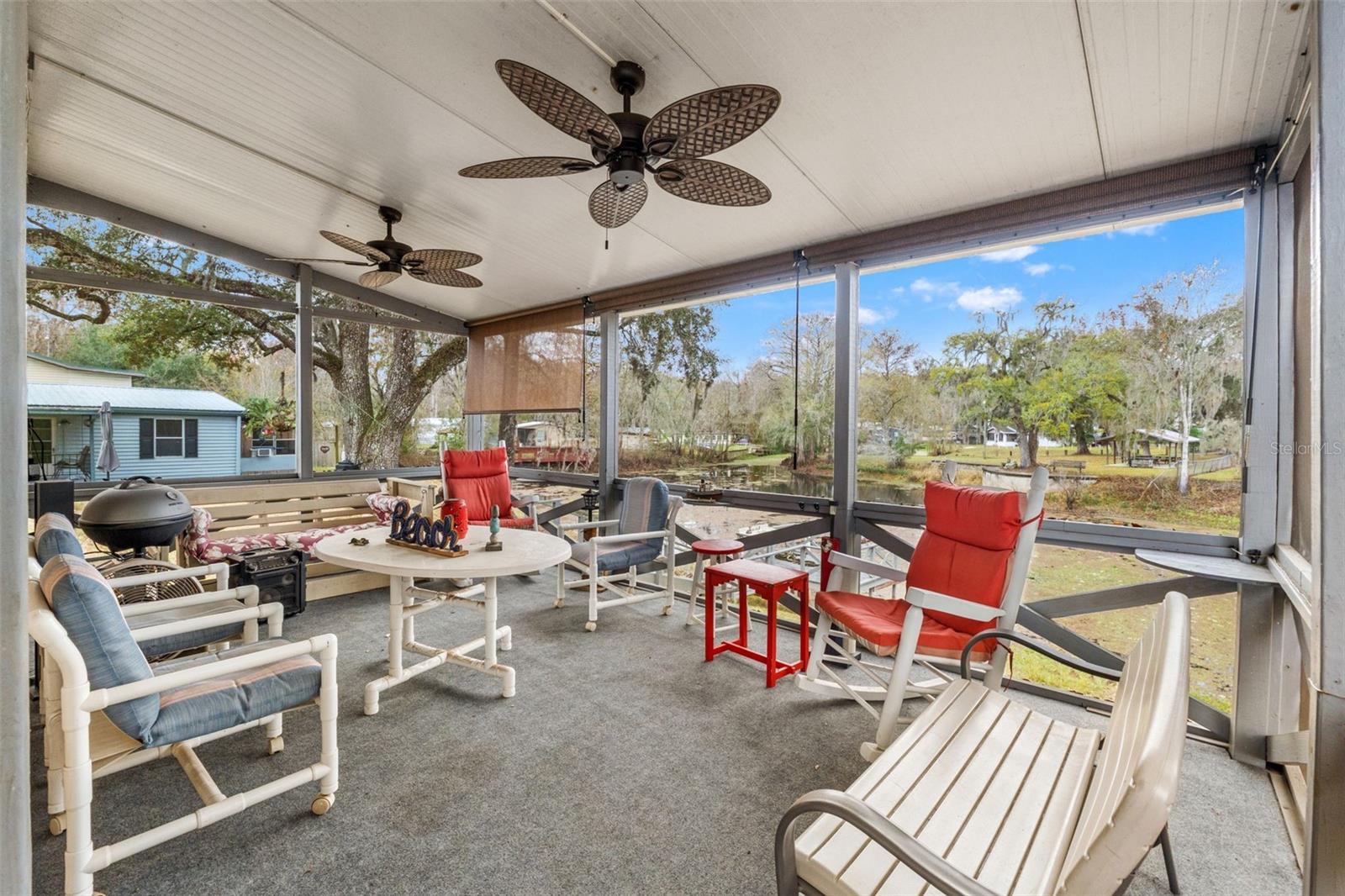 RIVER RETREATS - Residential