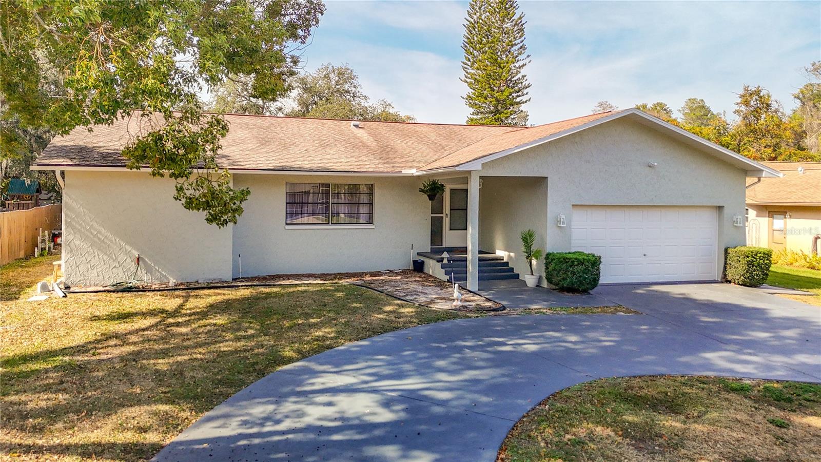 WINDSOR MILL - Residential