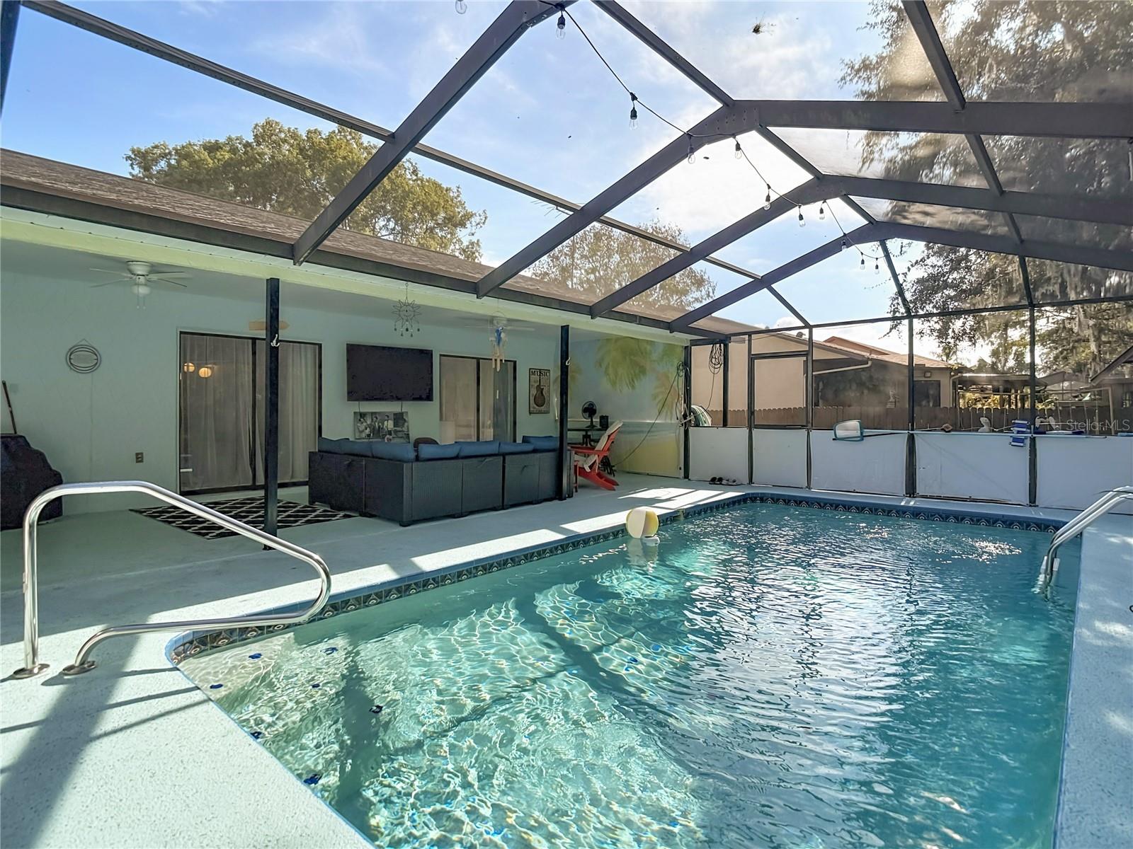 WINDSOR MILL - Residential