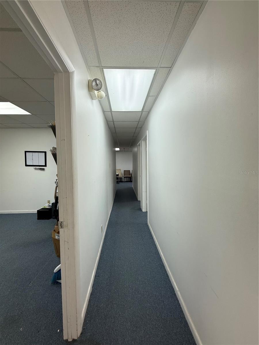 OCALA AIRPORT COMMERCE CENTER - Commercial Lease