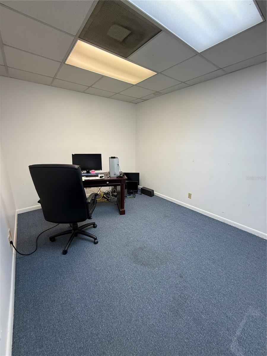 OCALA AIRPORT COMMERCE CENTER - Commercial Lease