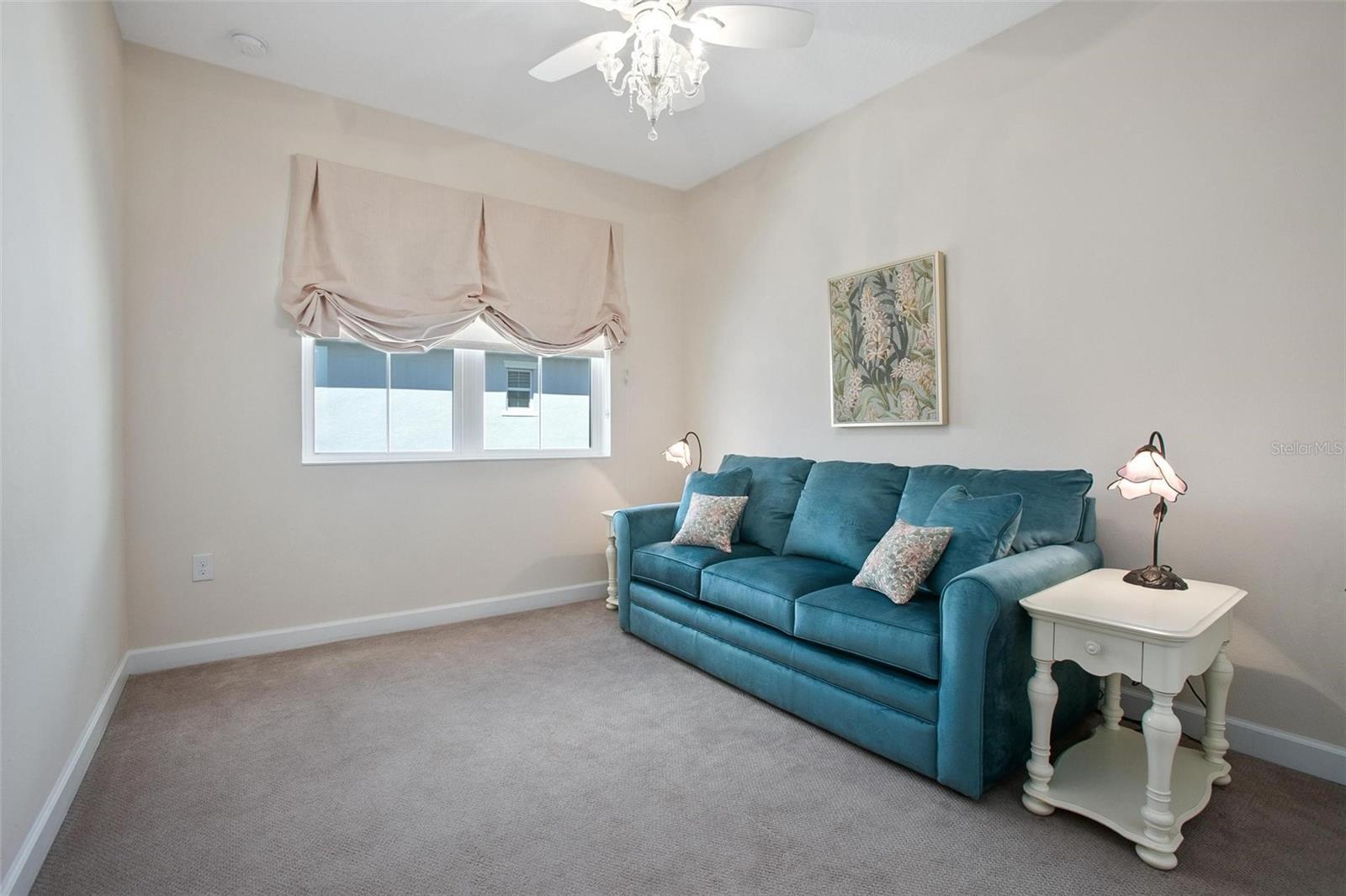 GRANDE OAKS AT HEATHROW - Residential