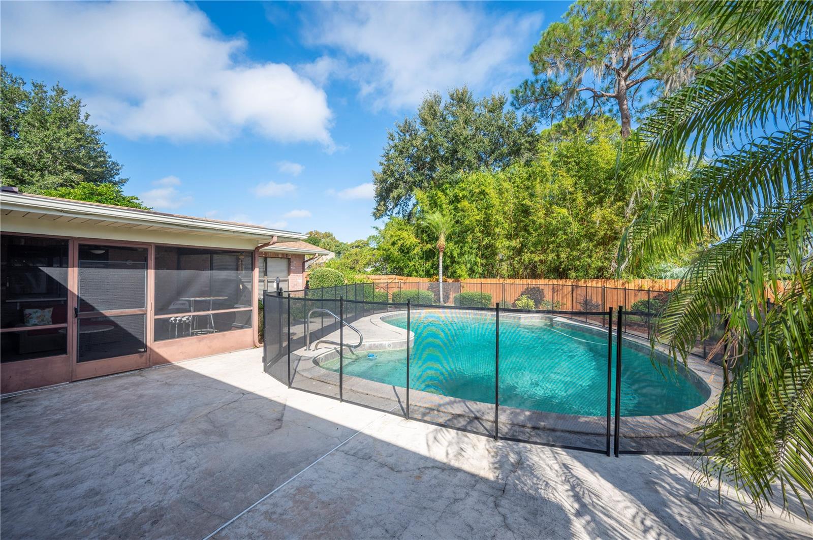 CYPRESS POINT - Residential