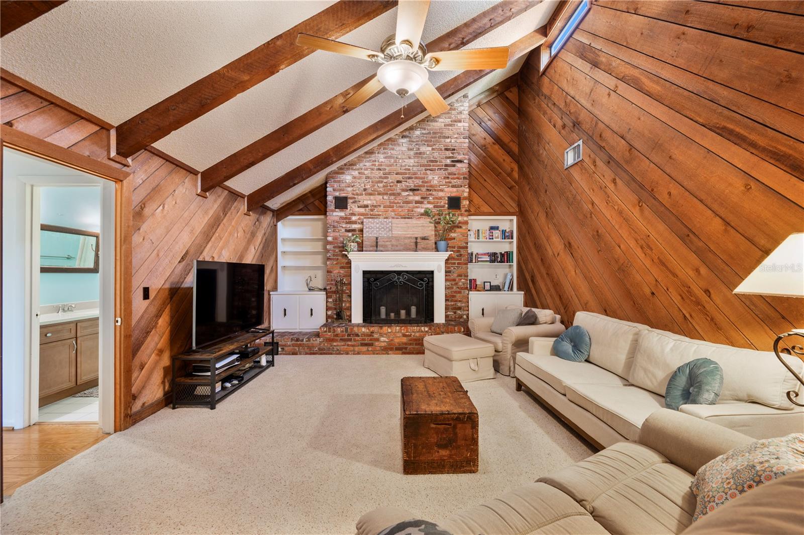 CYPRESS POINT - Residential