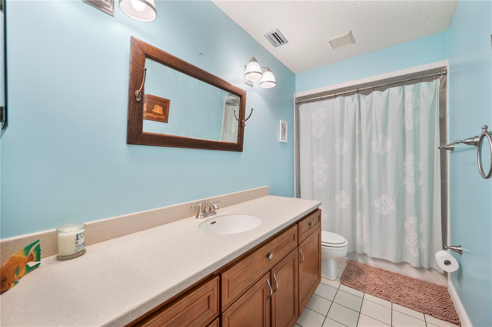 CYPRESS POINT - Residential