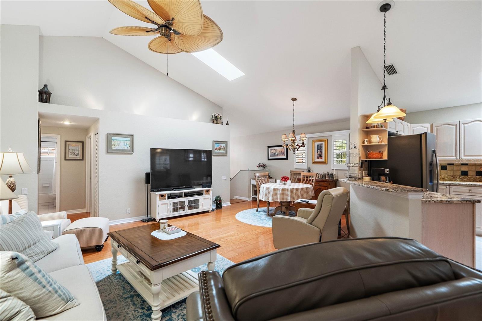 COLLEGE LANDINGS REP - Residential