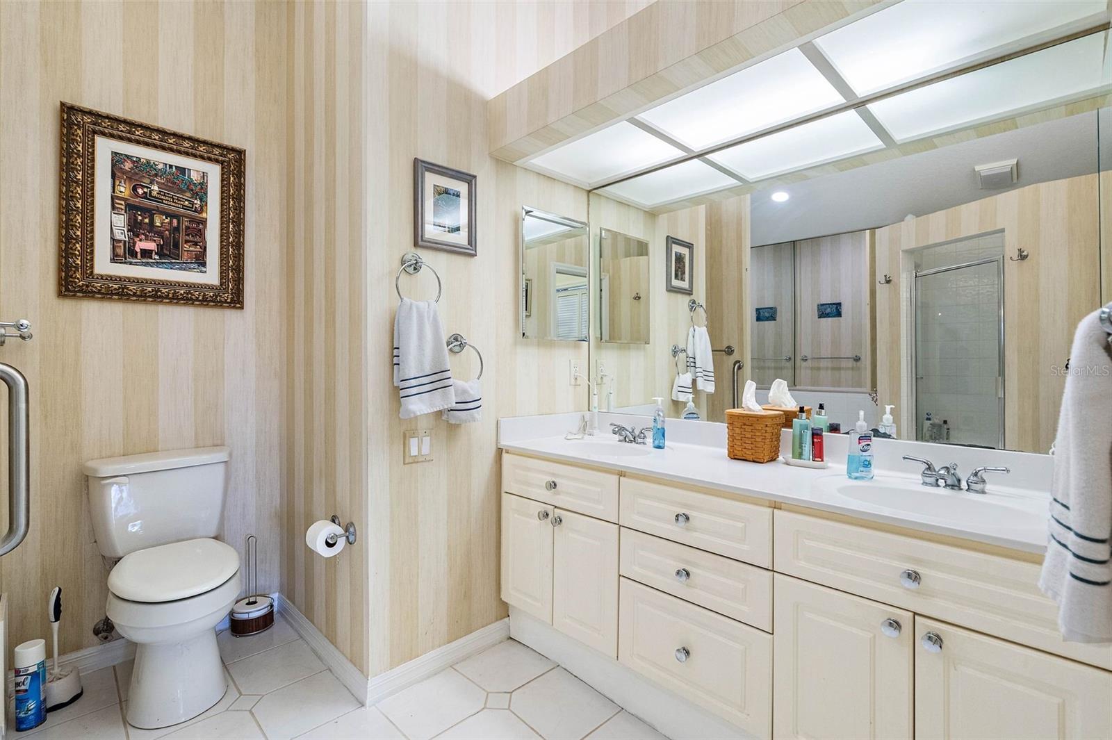 COLLEGE LANDINGS REP - Residential