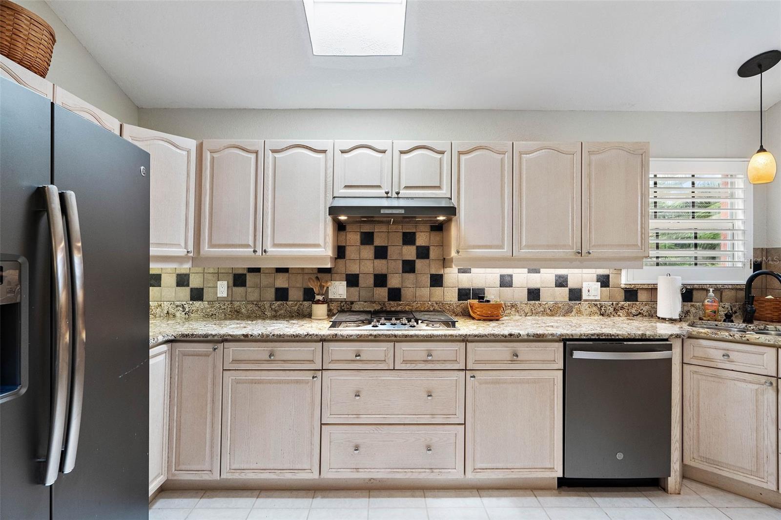 COLLEGE LANDINGS REP - Residential